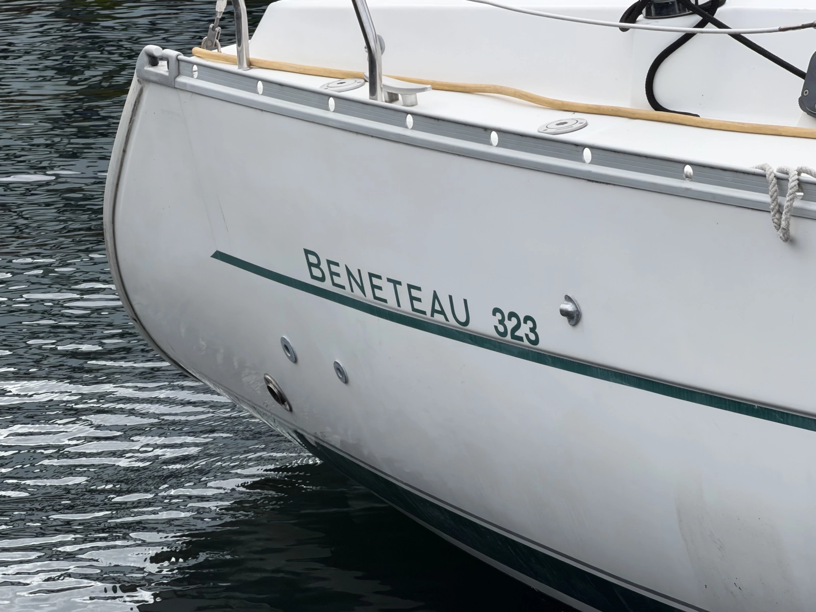 2004 Beneteau 