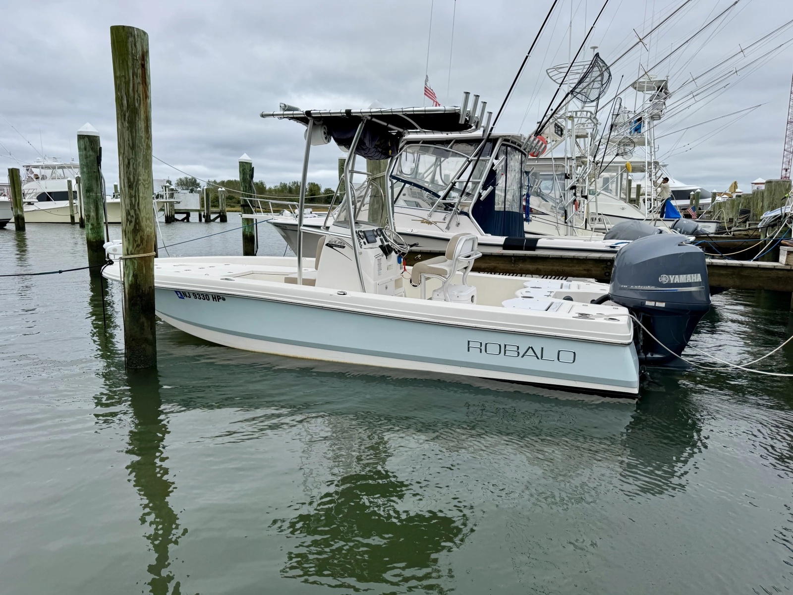 20ft Robalo Yacht For Sale
