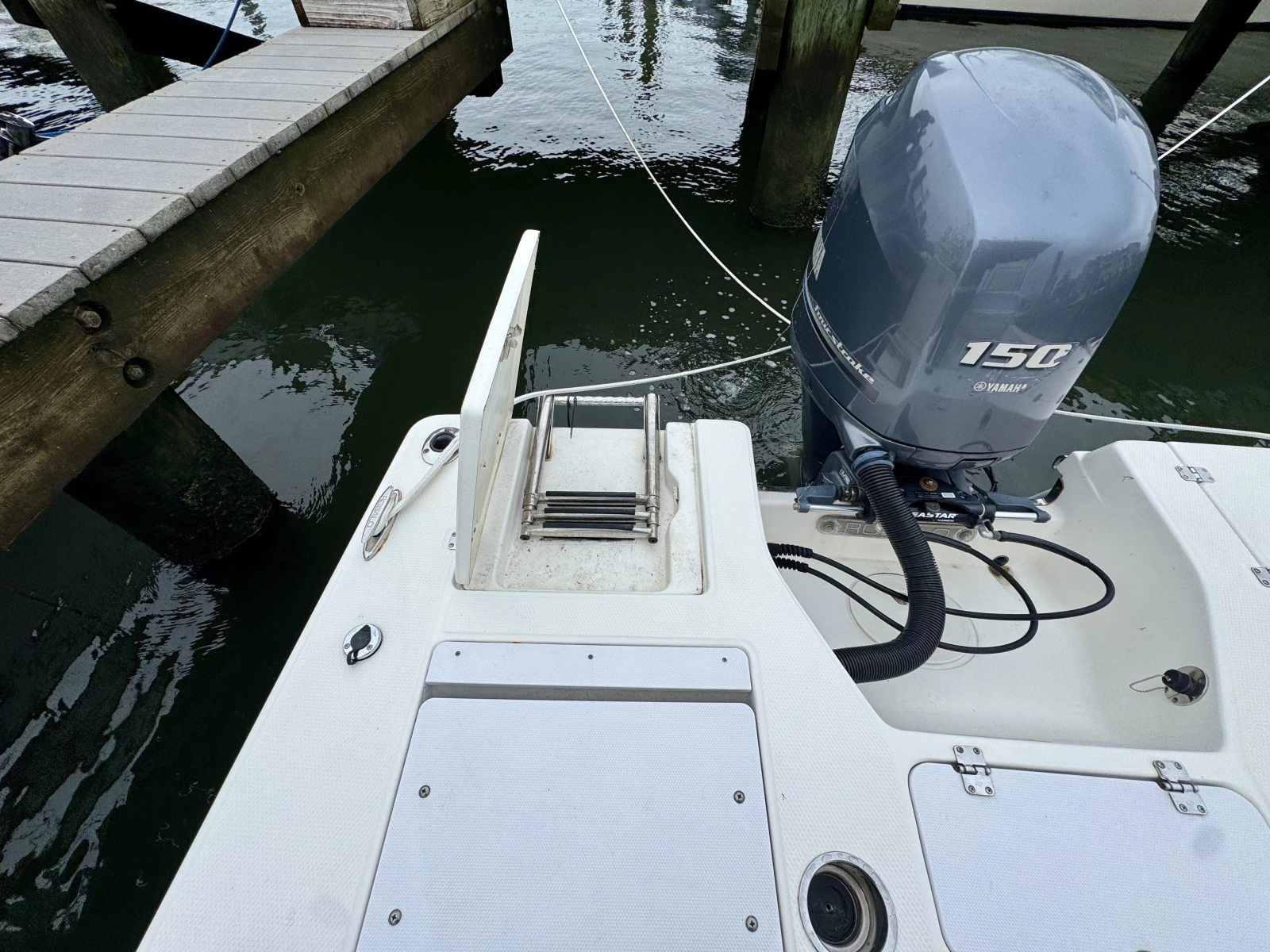 20ft Robalo Yacht For Sale