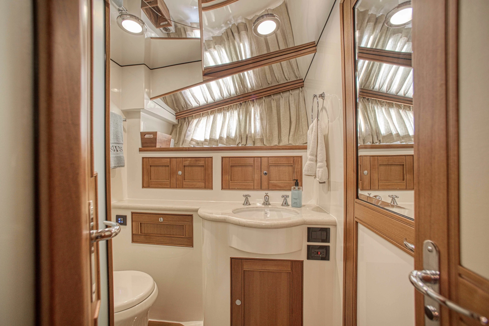 2017 Marlow Explorer 49E