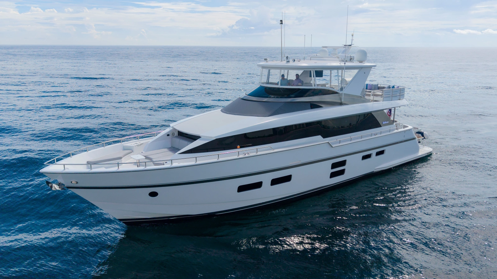 2018 Hatteras M75
