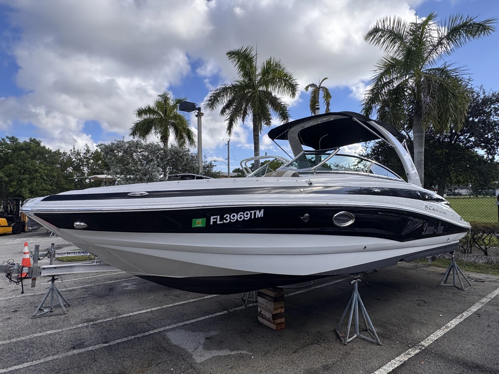 2022 Crownline 