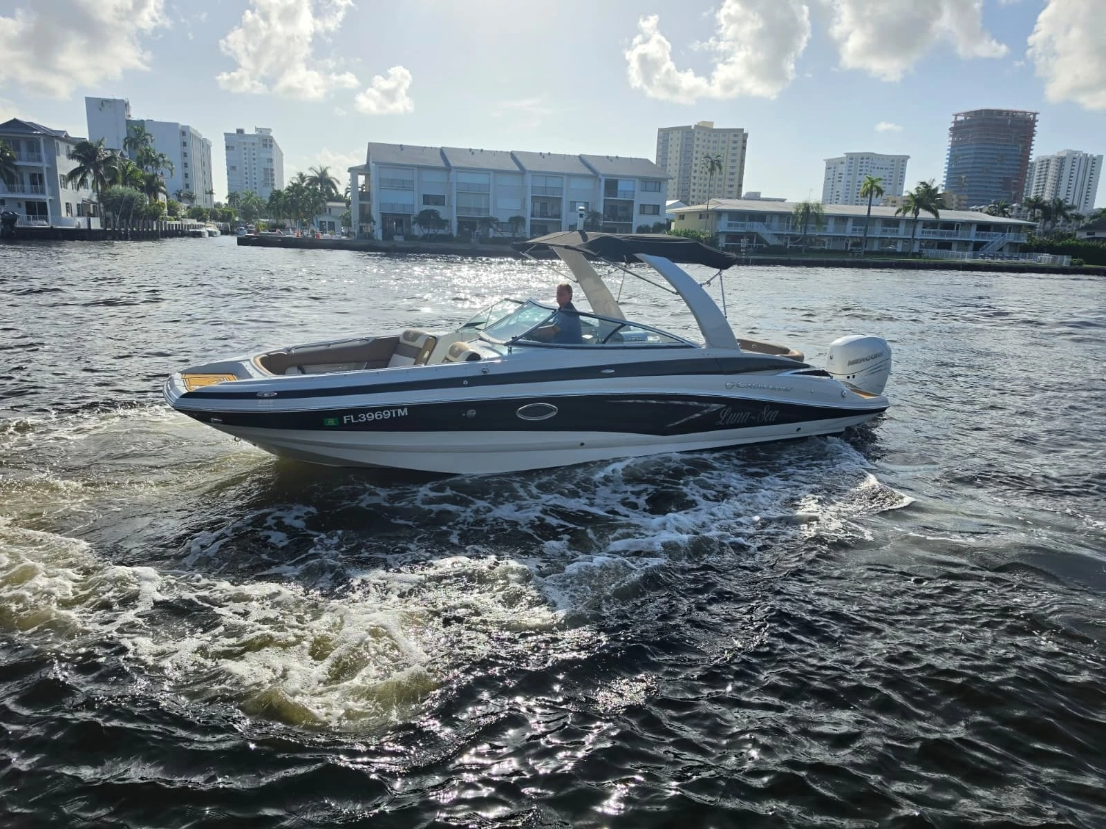2022 Crownline 