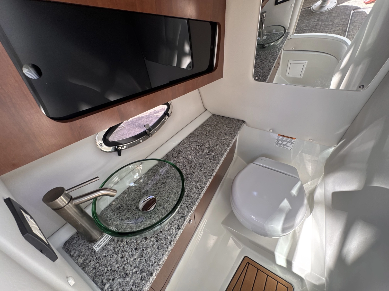 2022 Crownline 