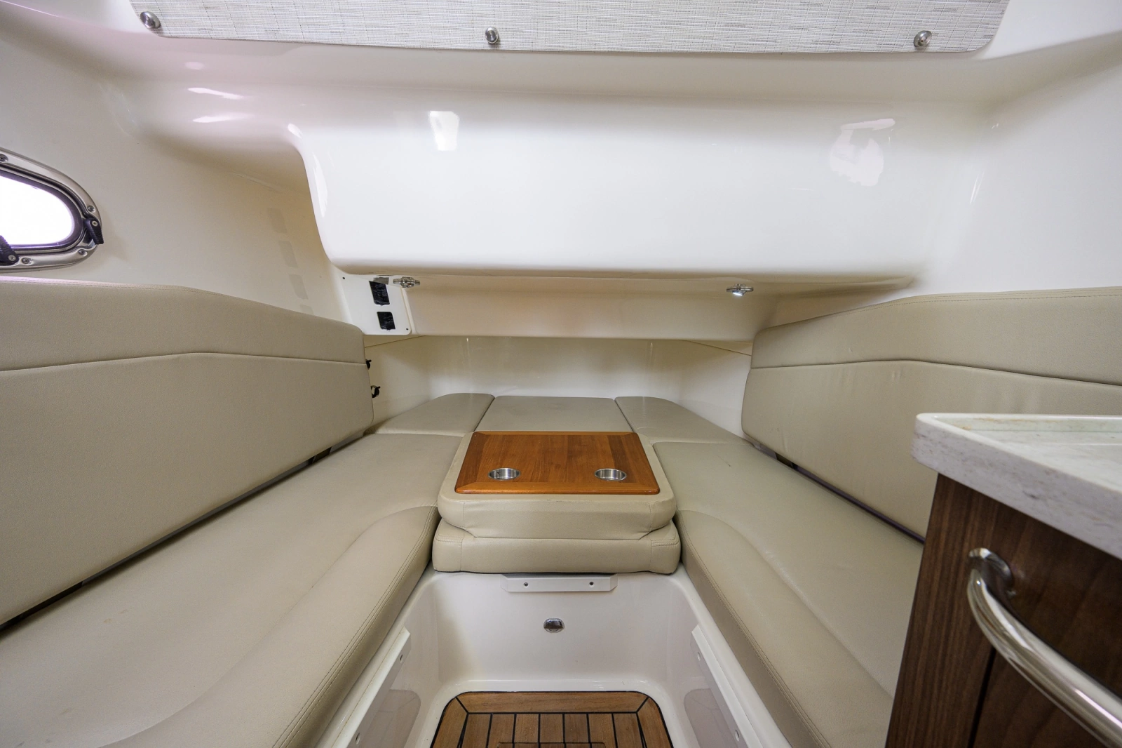 2018 Boston Whaler 380 Outrage