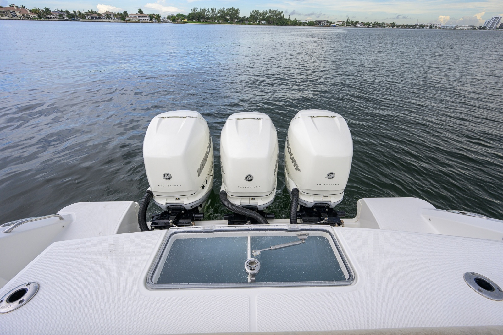 2018 Boston Whaler 380 Outrage