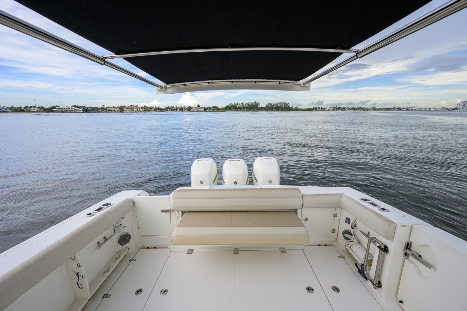 2018 Boston Whaler 380 Outrage