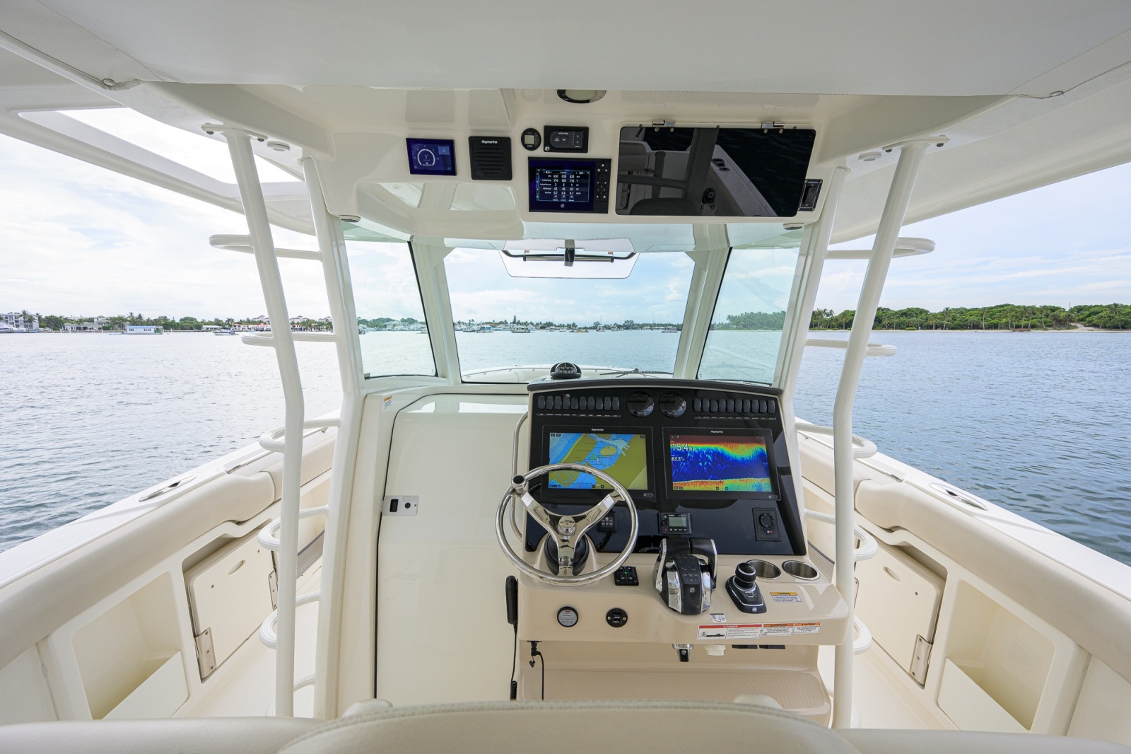 2018 Boston Whaler 380 Outrage