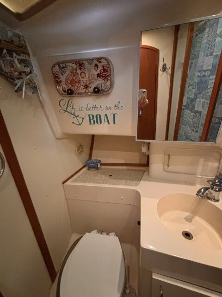 Head Starboard