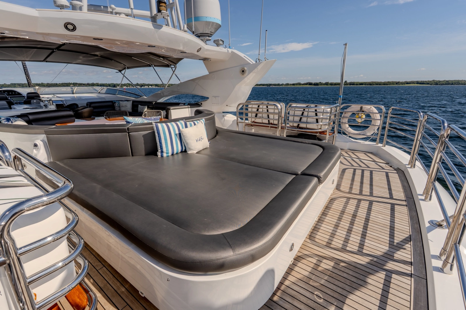2004 Sunseeker 105 Yacht