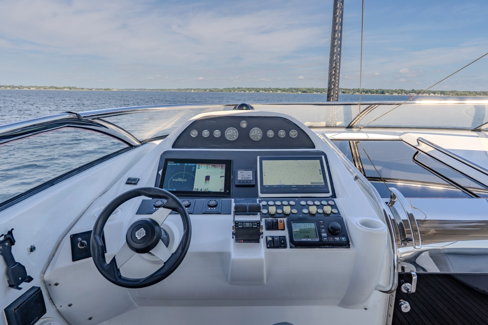 2004 Sunseeker 105 Yacht