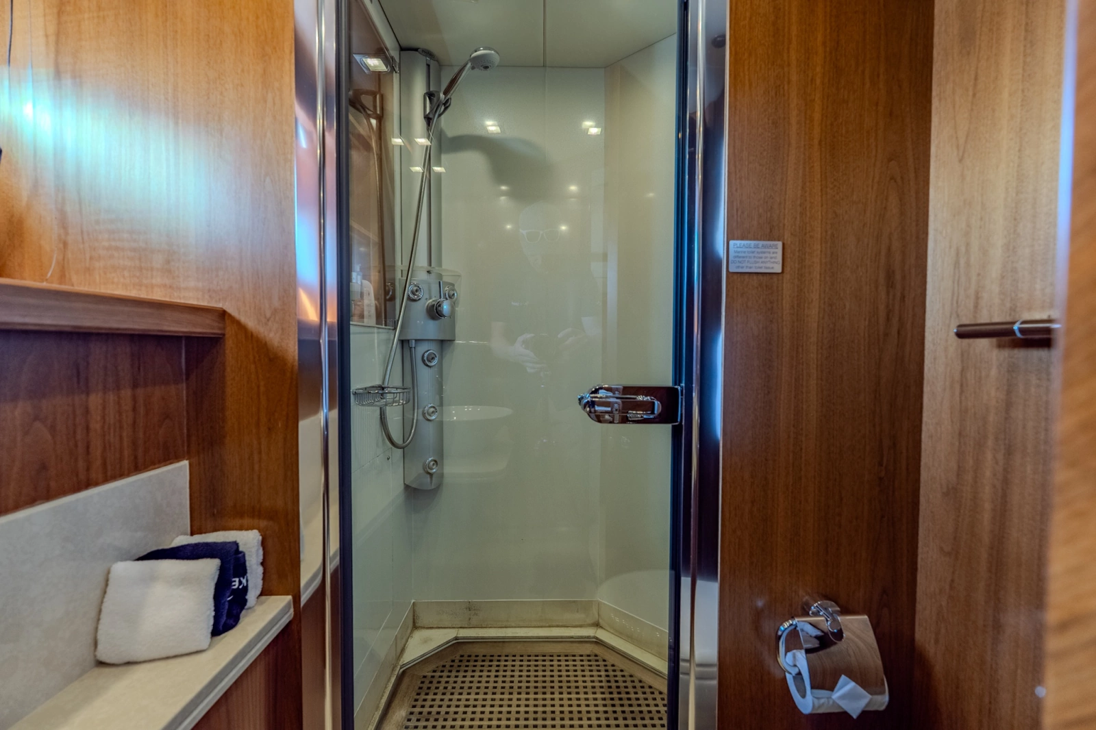 2004 Sunseeker 105 Yacht