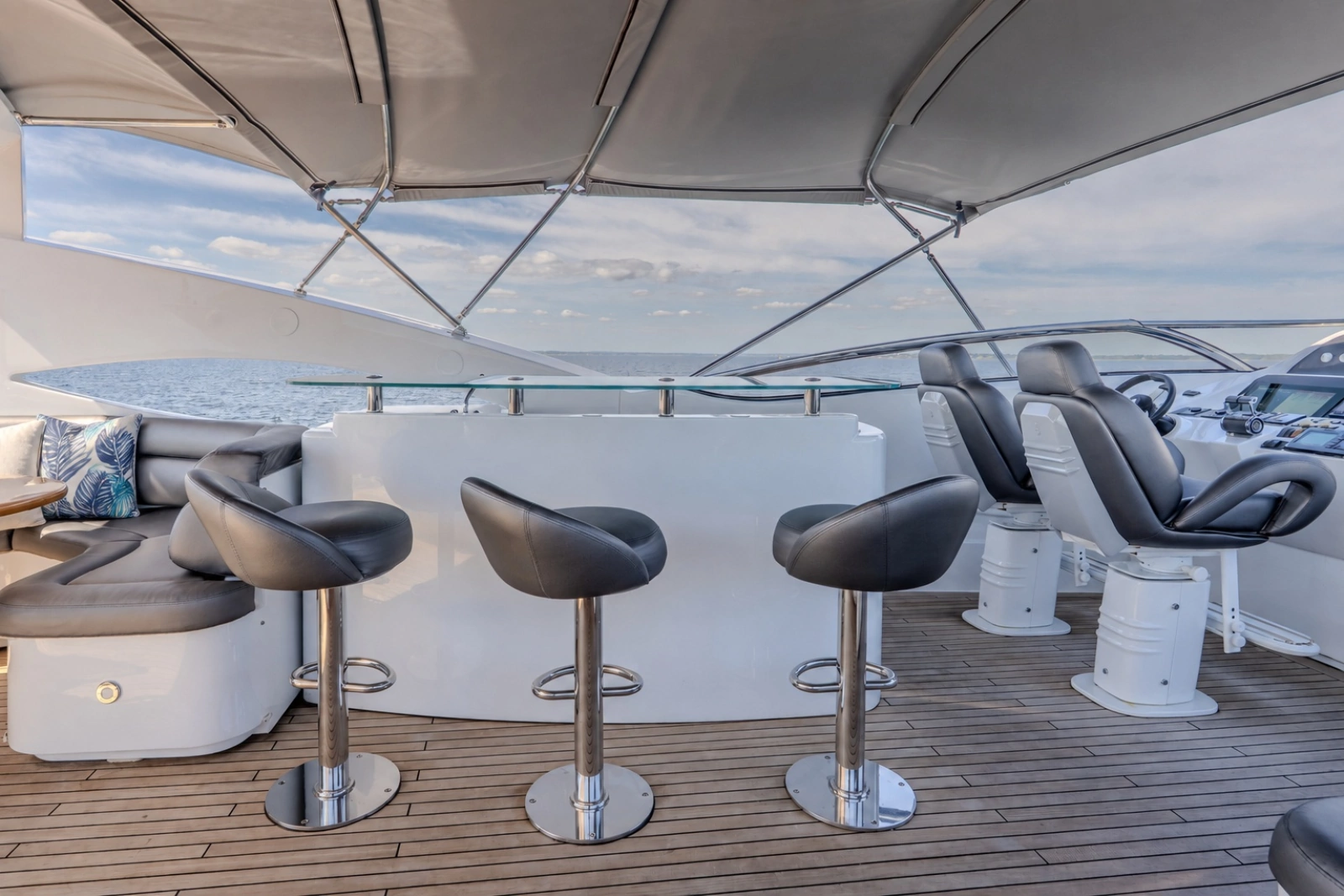 2004 Sunseeker 105 Yacht