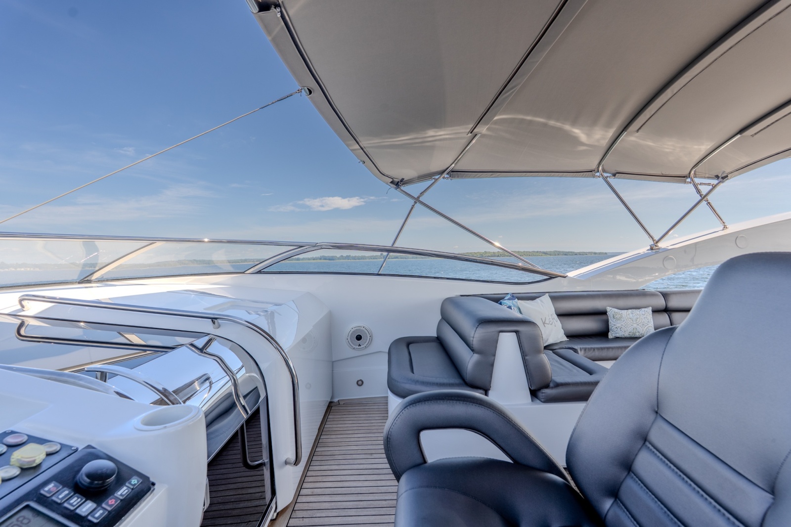 2004 Sunseeker 105 Yacht