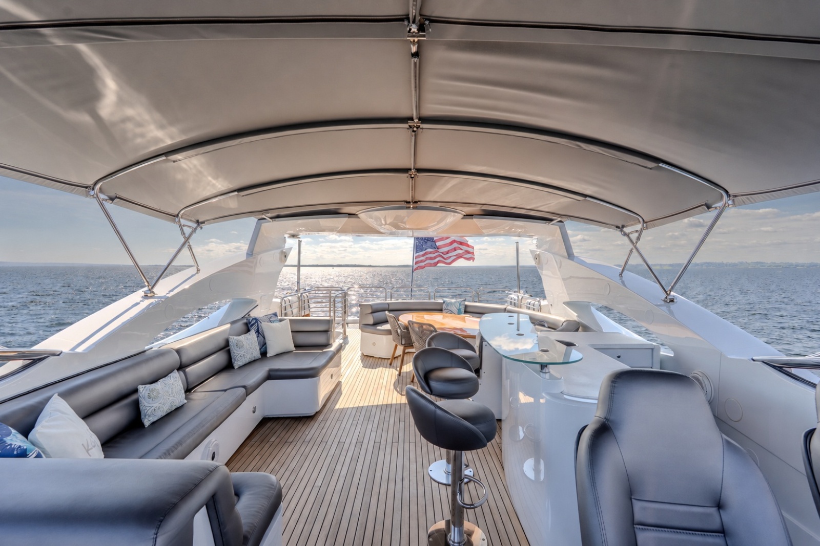 2004 Sunseeker 105 Yacht