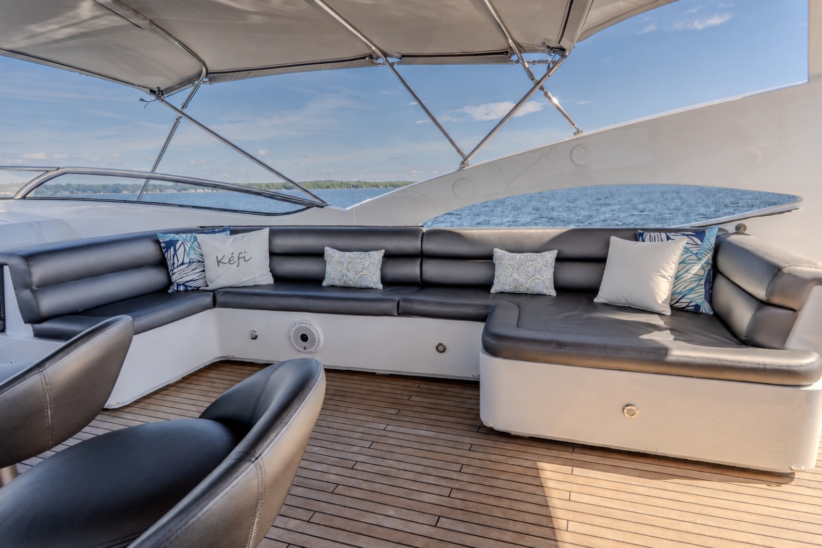 2004 Sunseeker 105 Yacht