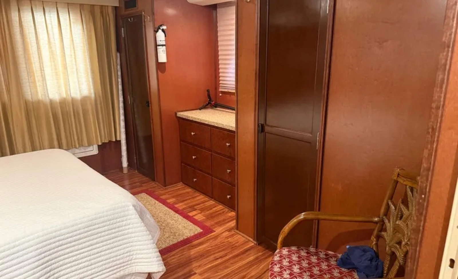 2006 Gibson 5500 LS