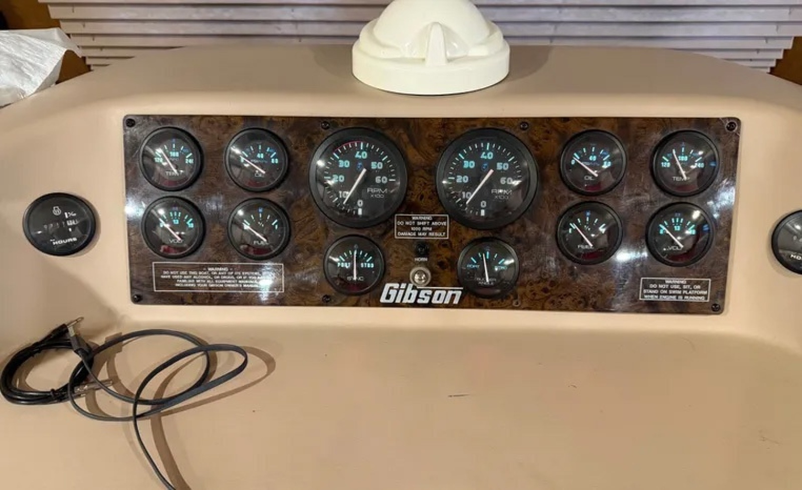 2006 Gibson 5500 LS
