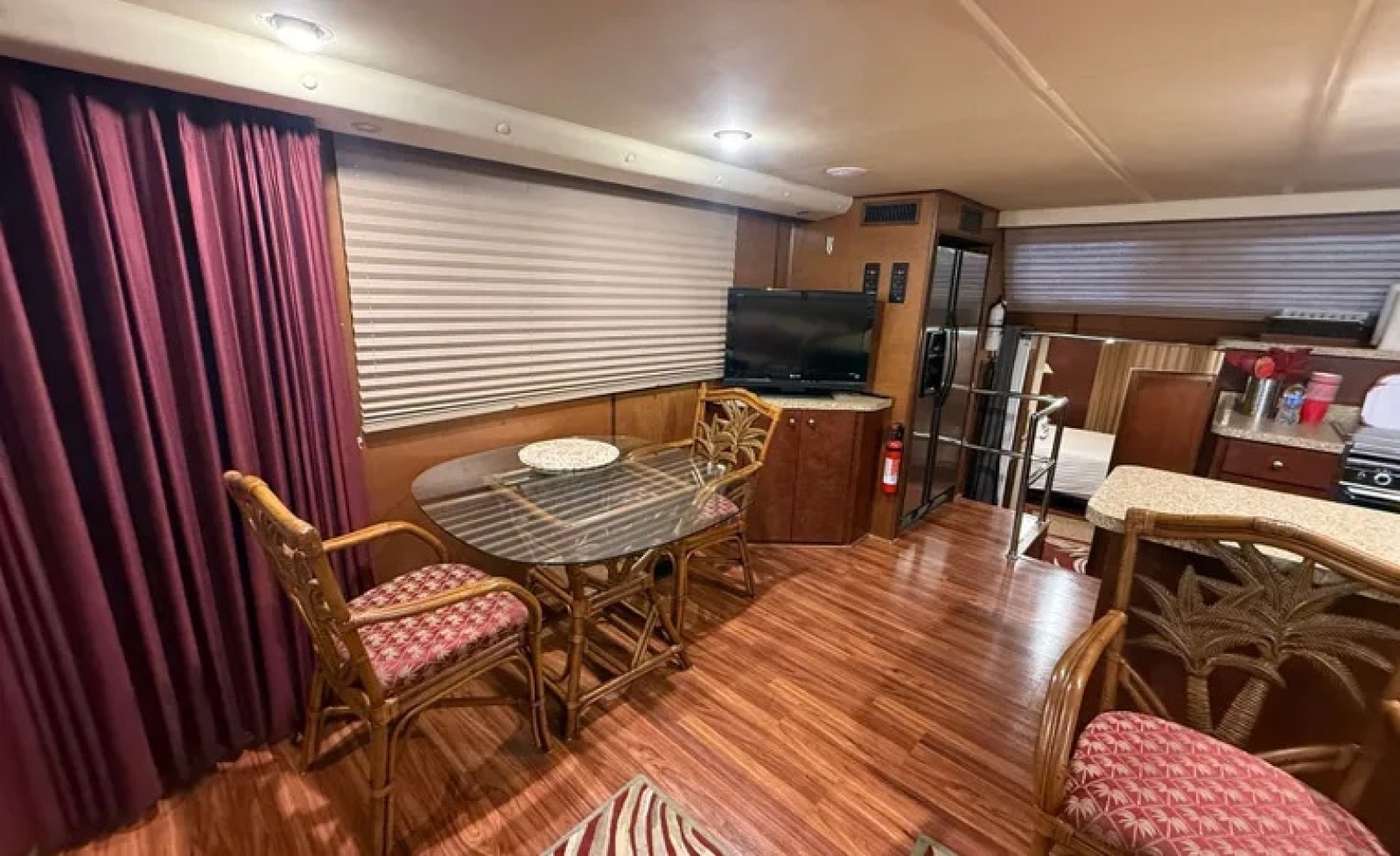 2006 Gibson 5500 LS