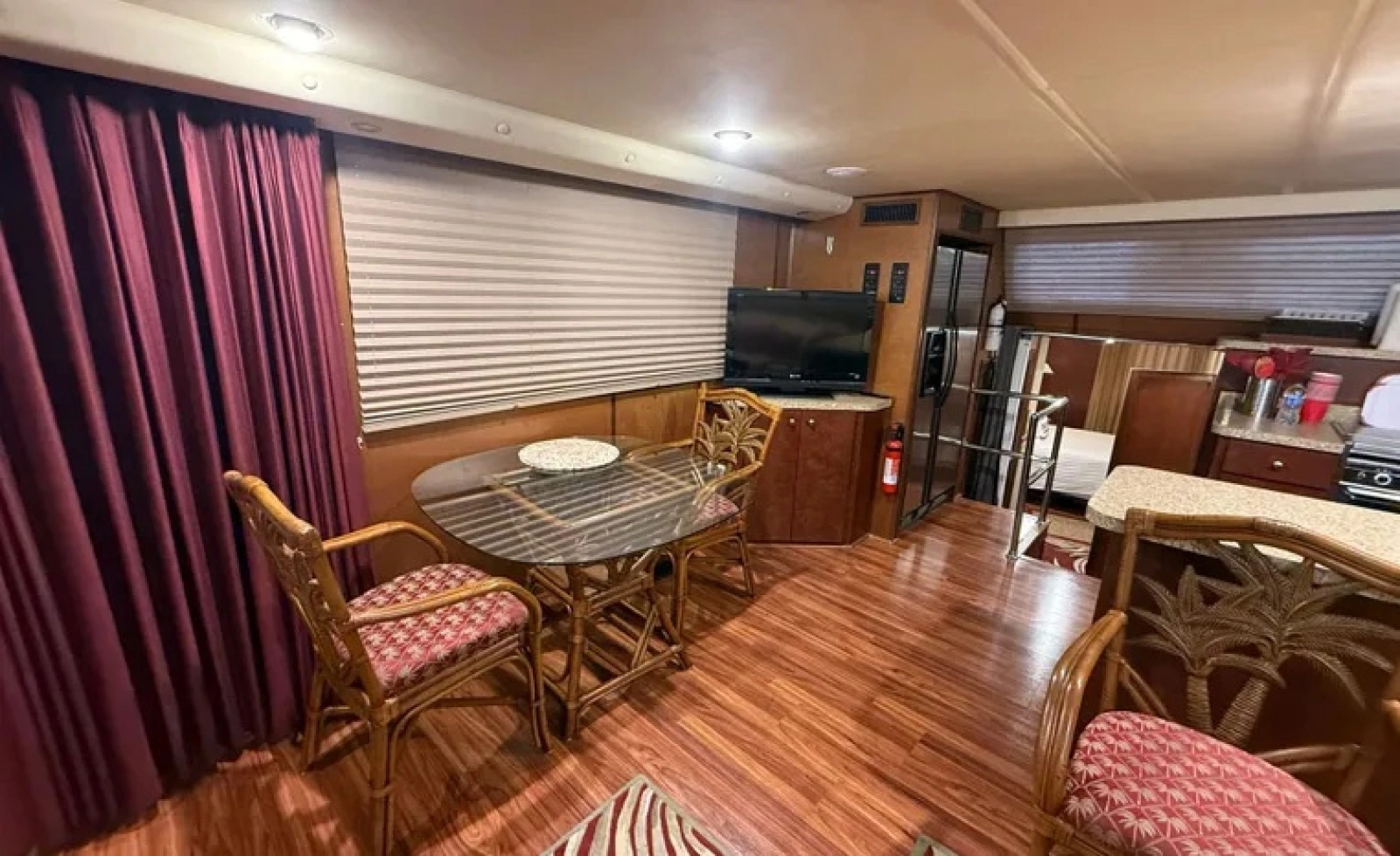2006 Gibson 5500 LS
