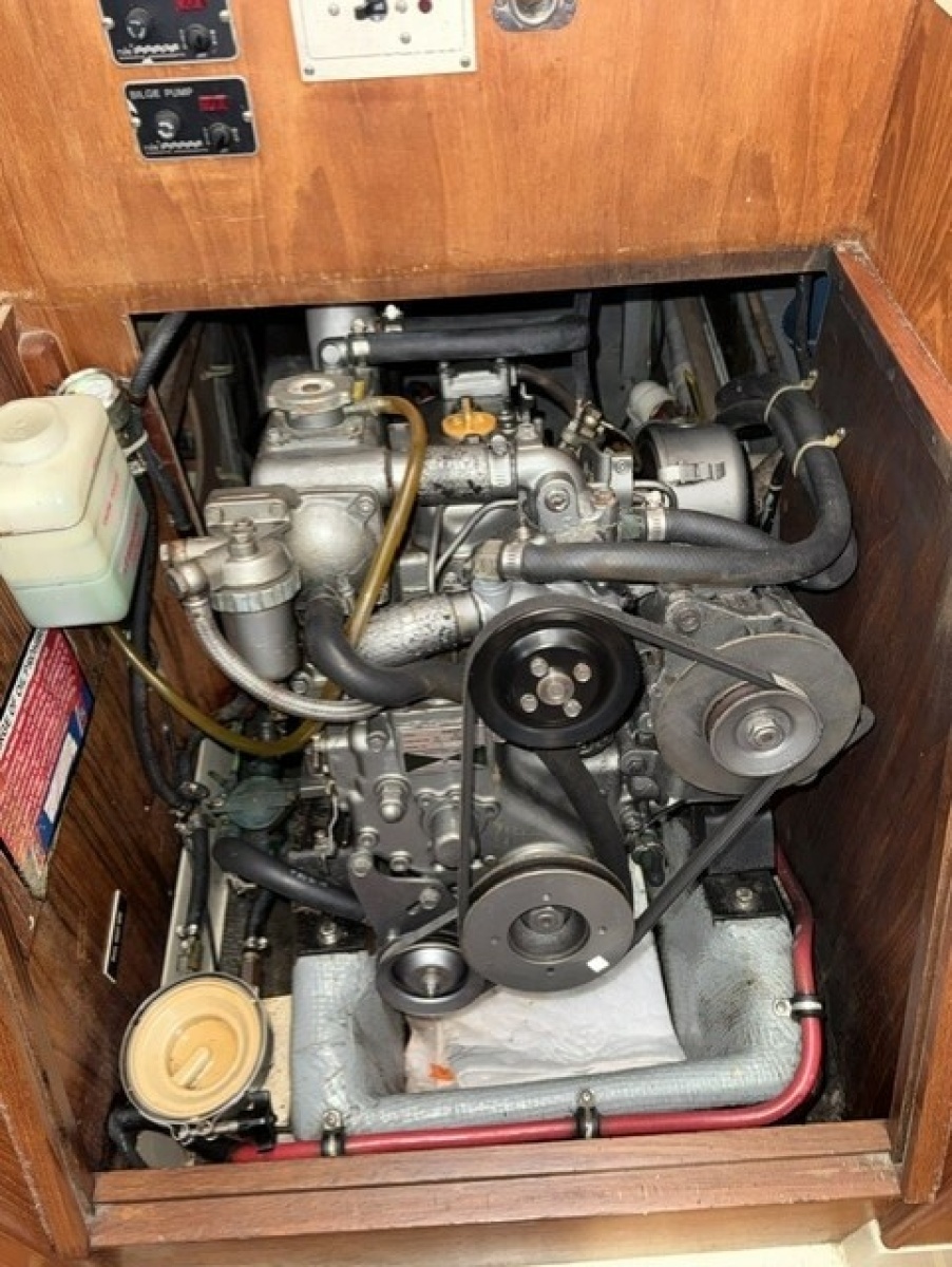 1986 Pearson 303
