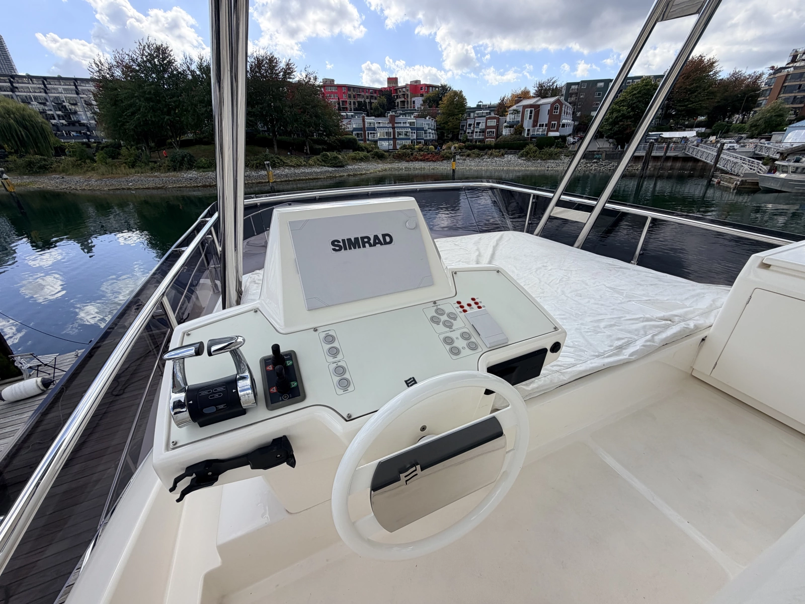 2020 Ferretti Yachts 550 Fly