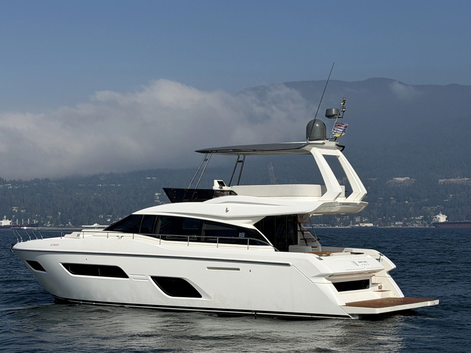 2020 Ferretti Yachts 550 Fly