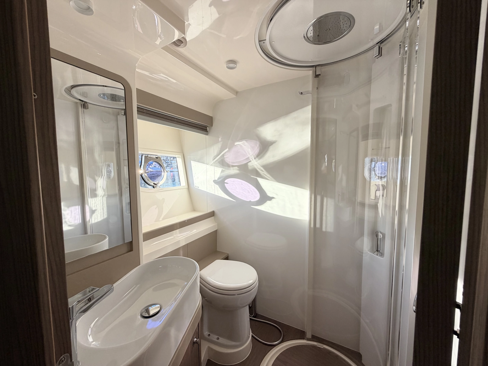 2020 Ferretti Yachts 550 Fly