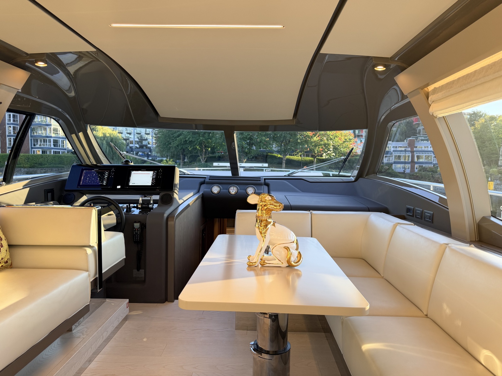 2020 Ferretti Yachts 550 Fly