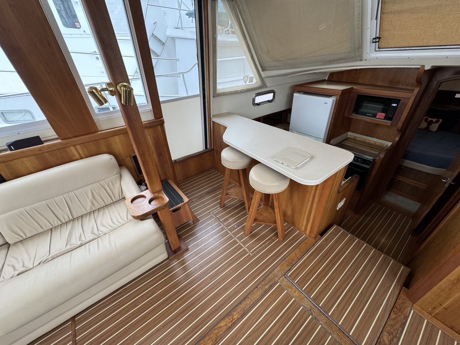 2004 Mainship