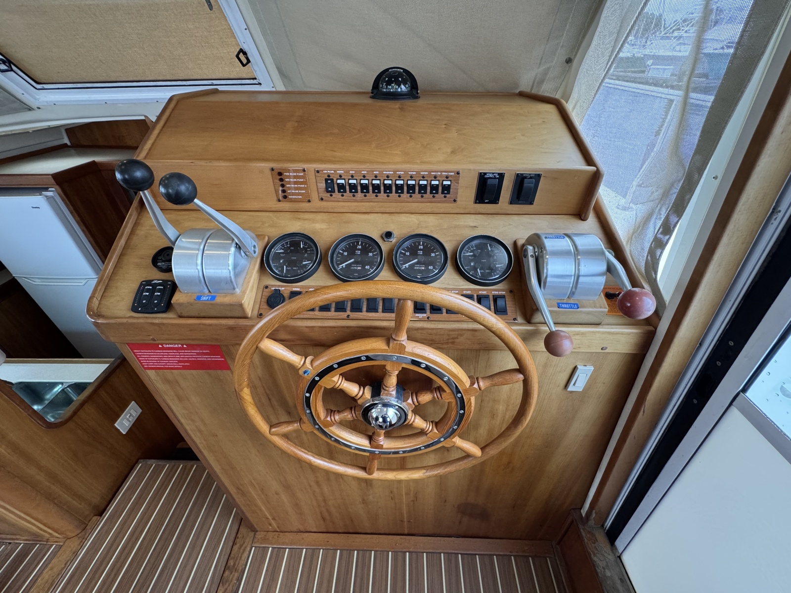 2004 Mainship