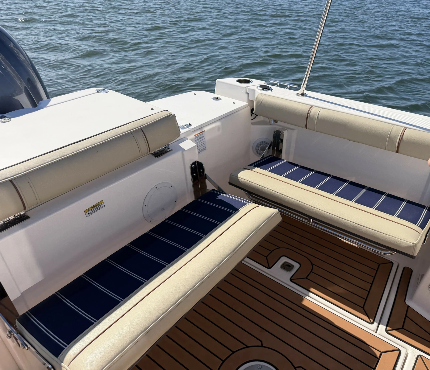 2023 Ranger Tugs 