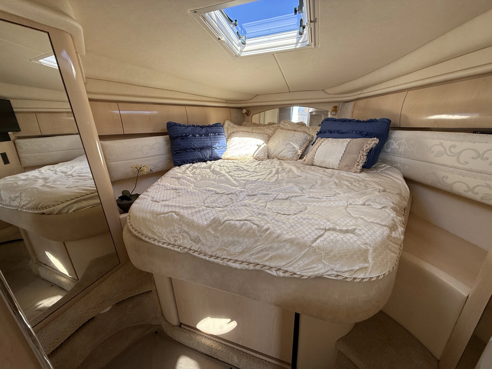 Lucy 36ft Sea Ray Yacht For Sale