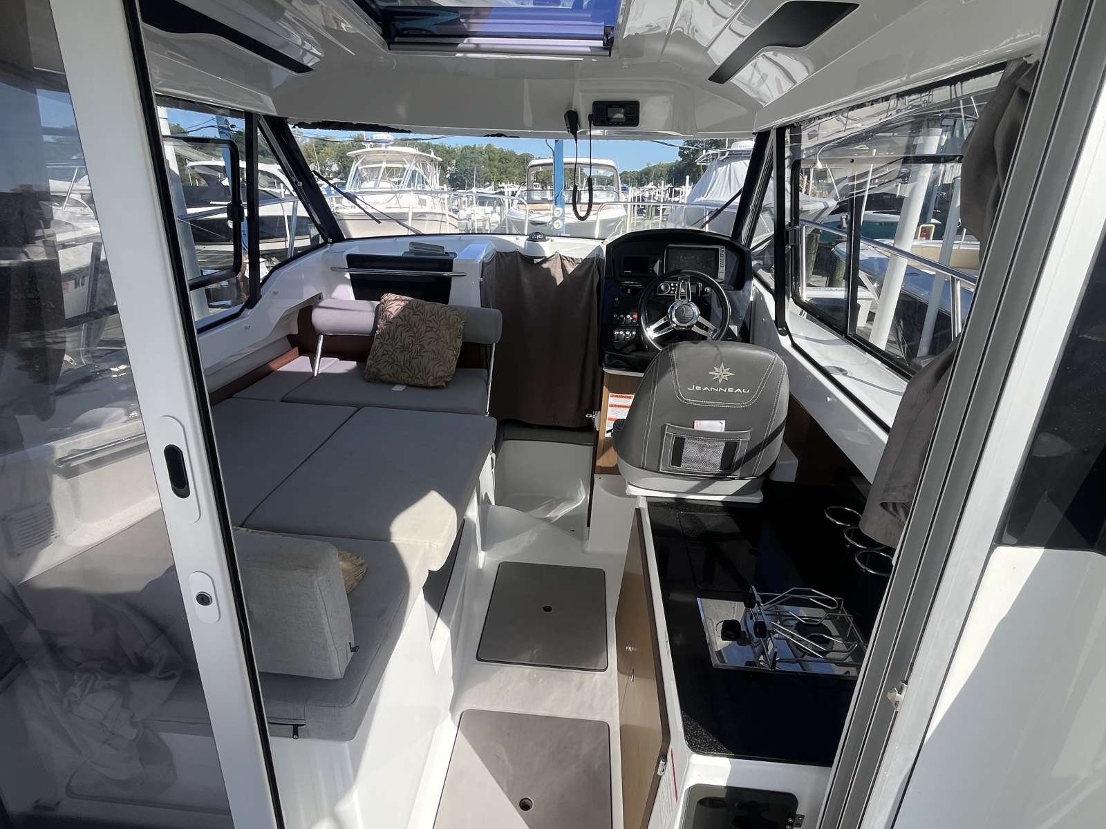 2020 Jeanneau NC 795