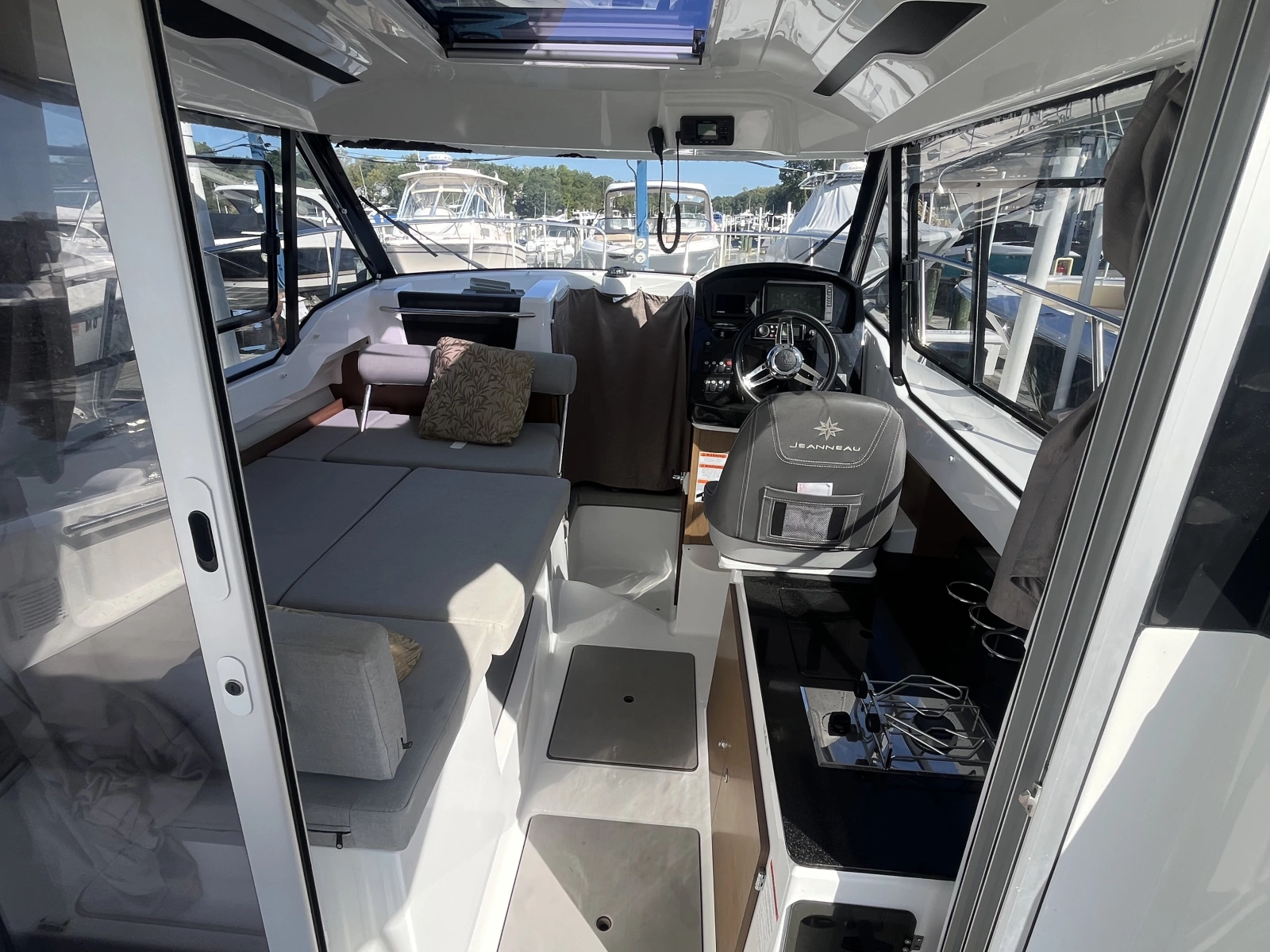 2020 Jeanneau NC 795