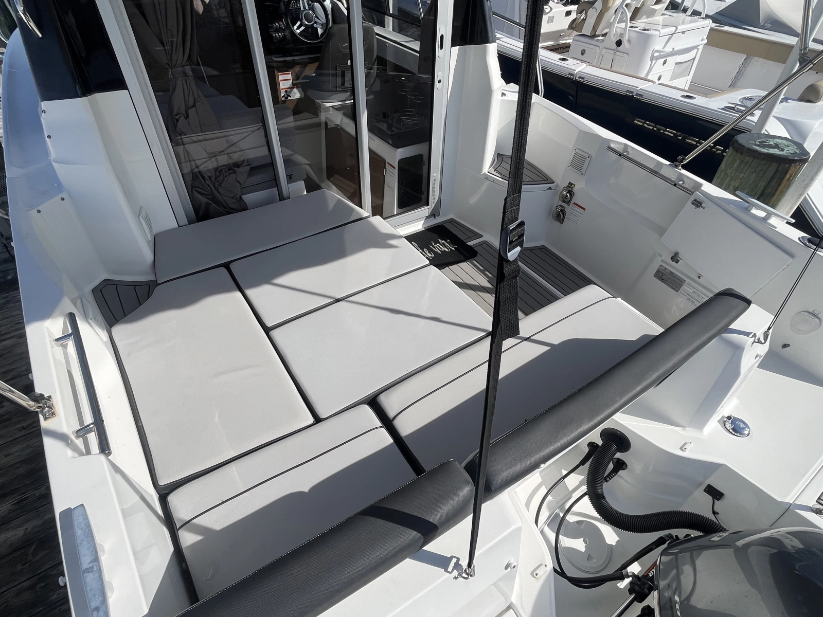 2020 Jeanneau NC 795