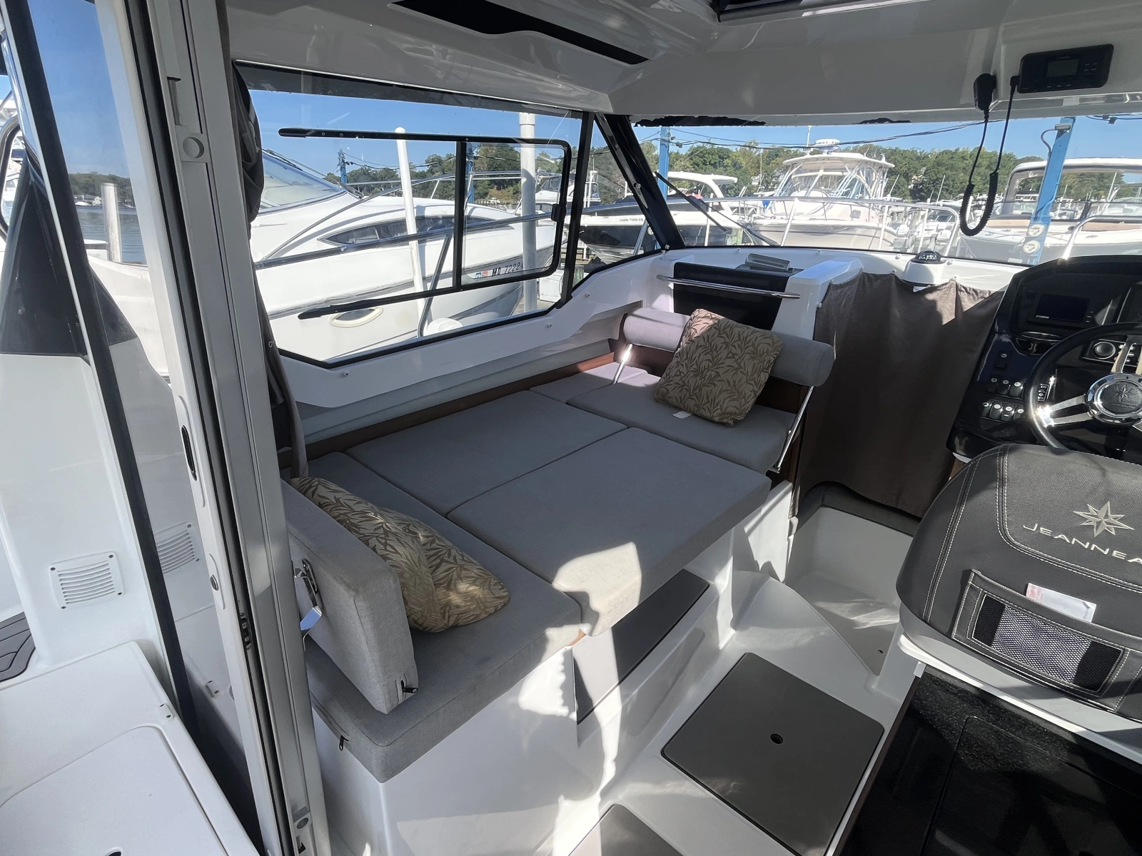 2020 Jeanneau NC 795