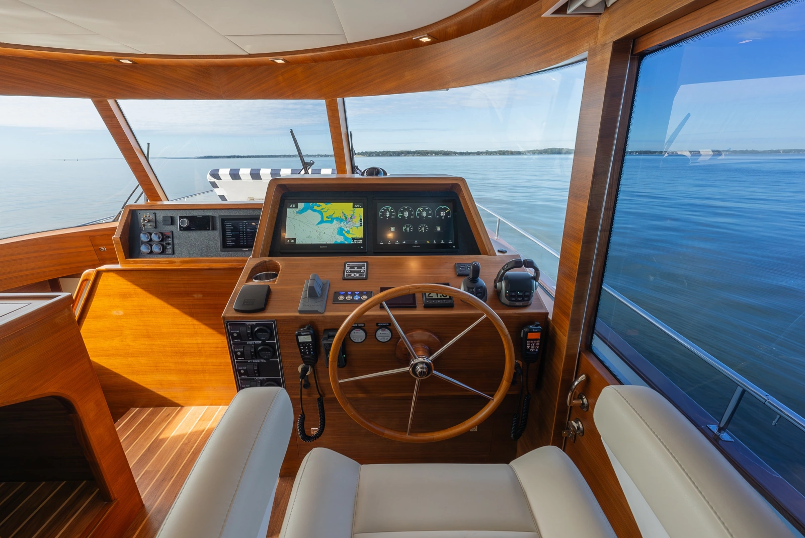SUMMIT 54 54ft Summit Yacht For Sale