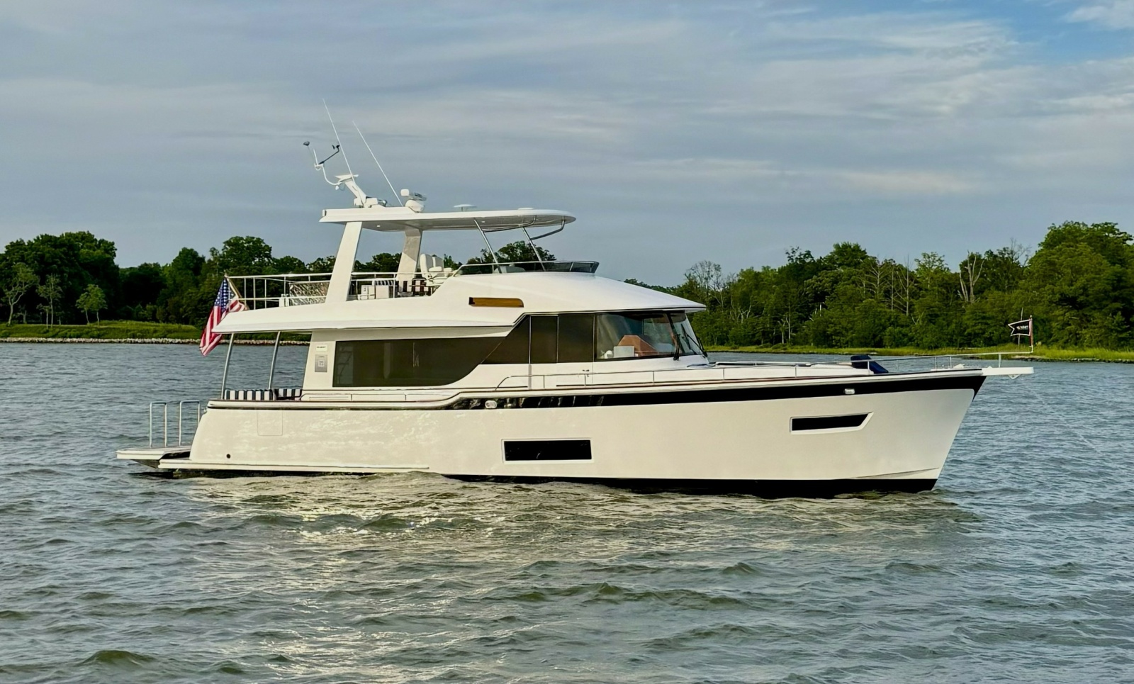 2025 Summit 54 Motor Yacht