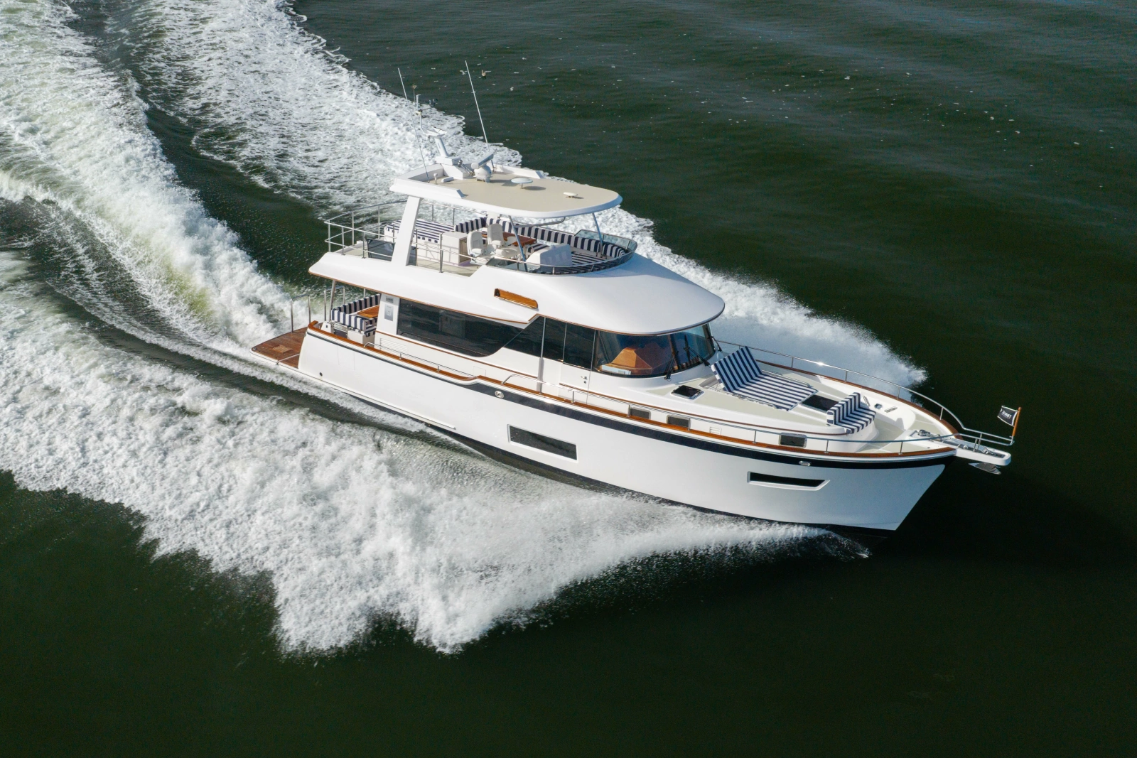 SUMMIT 54 54ft Summit Yacht For Sale