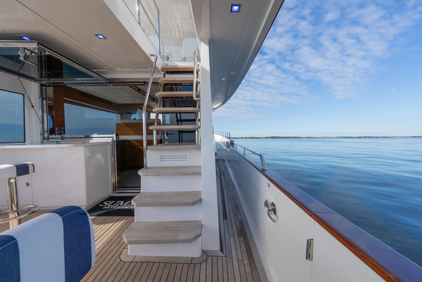 SUMMIT 54 54ft Summit Yacht For Sale