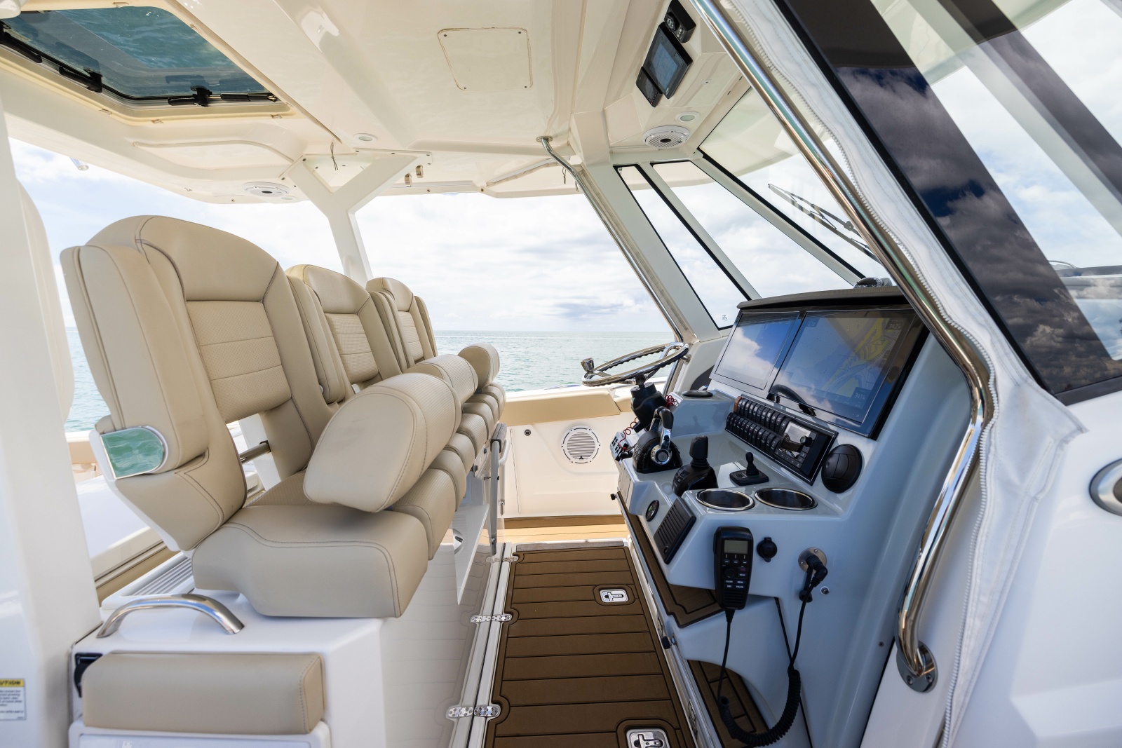 2021 Pursuit S 378 Sport
