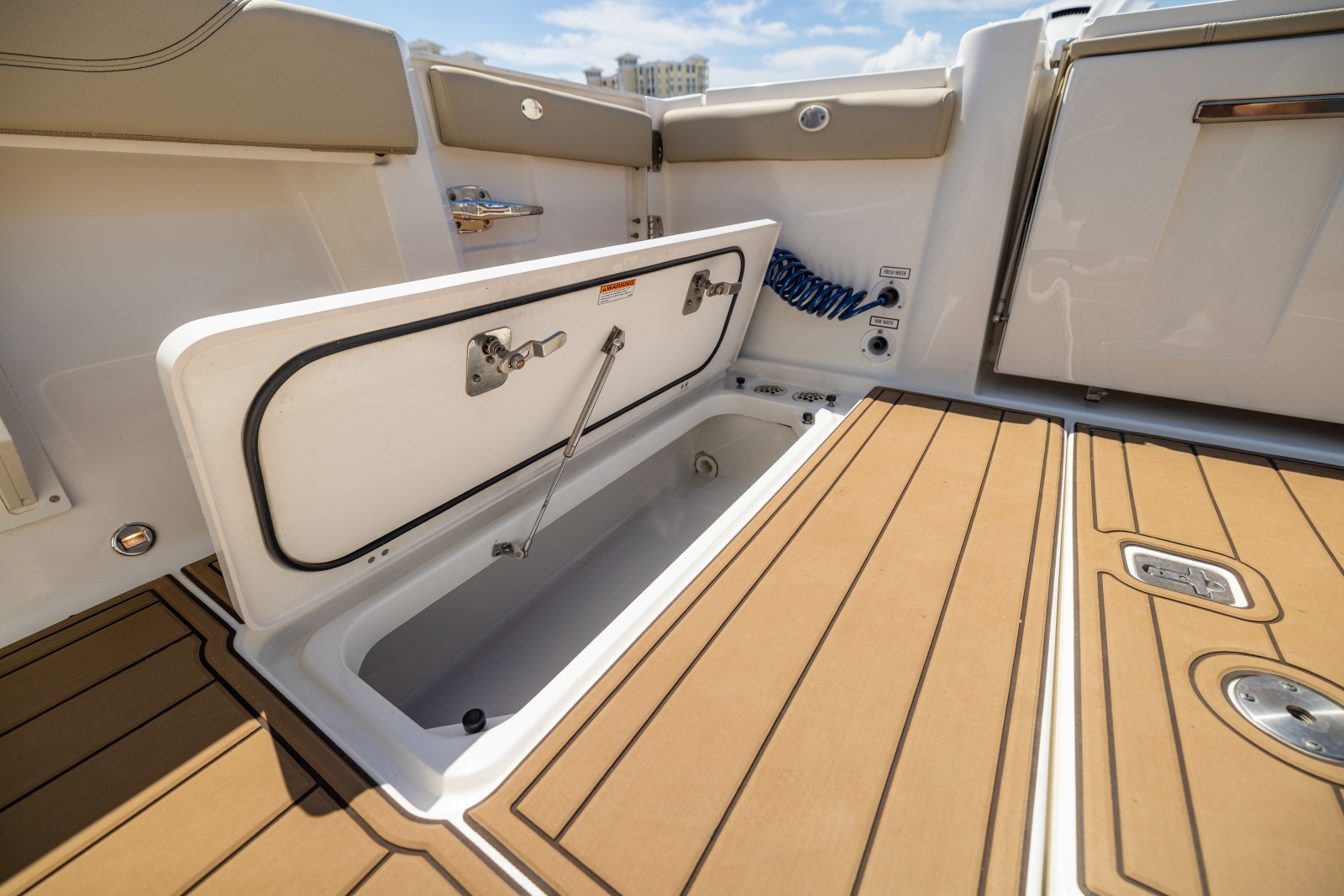 2021 Pursuit S 378 Sport