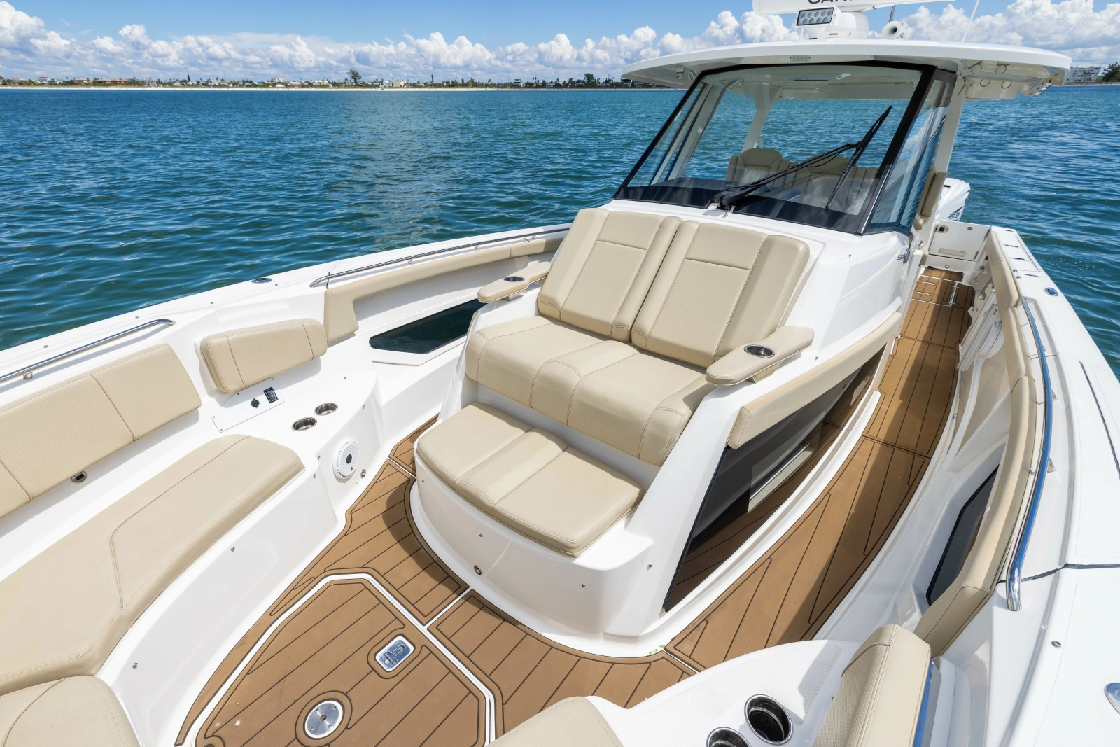2021 Pursuit S 378 Sport