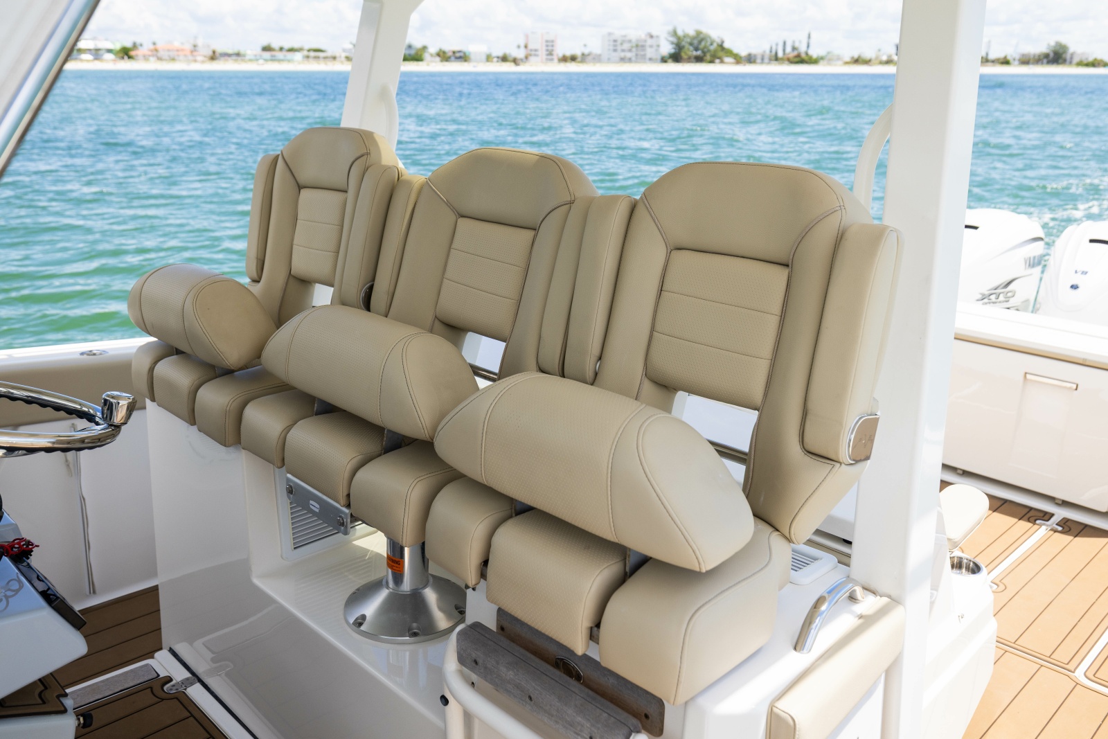 2021 Pursuit S 378 Sport