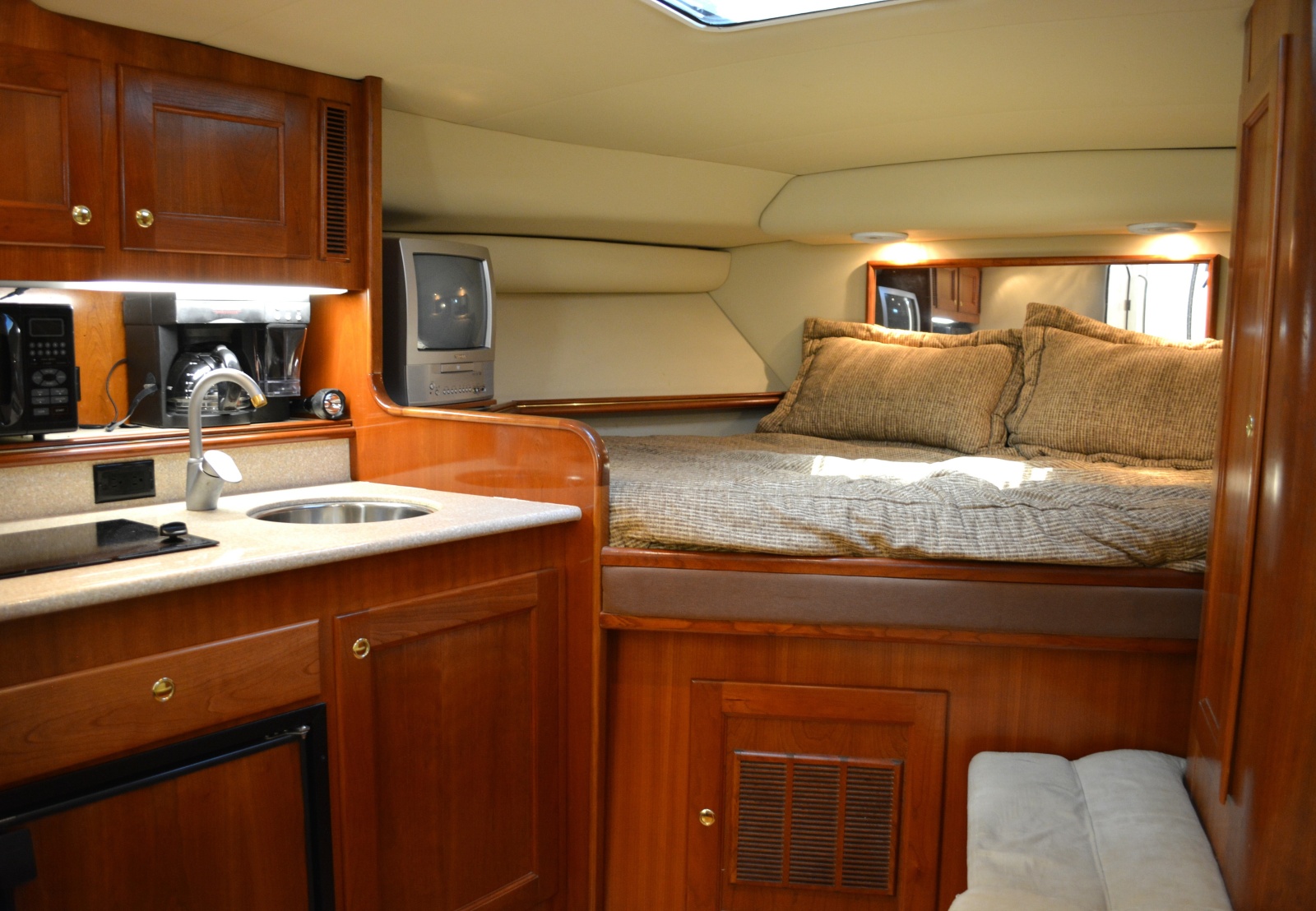 2006 Rampage 30 Express