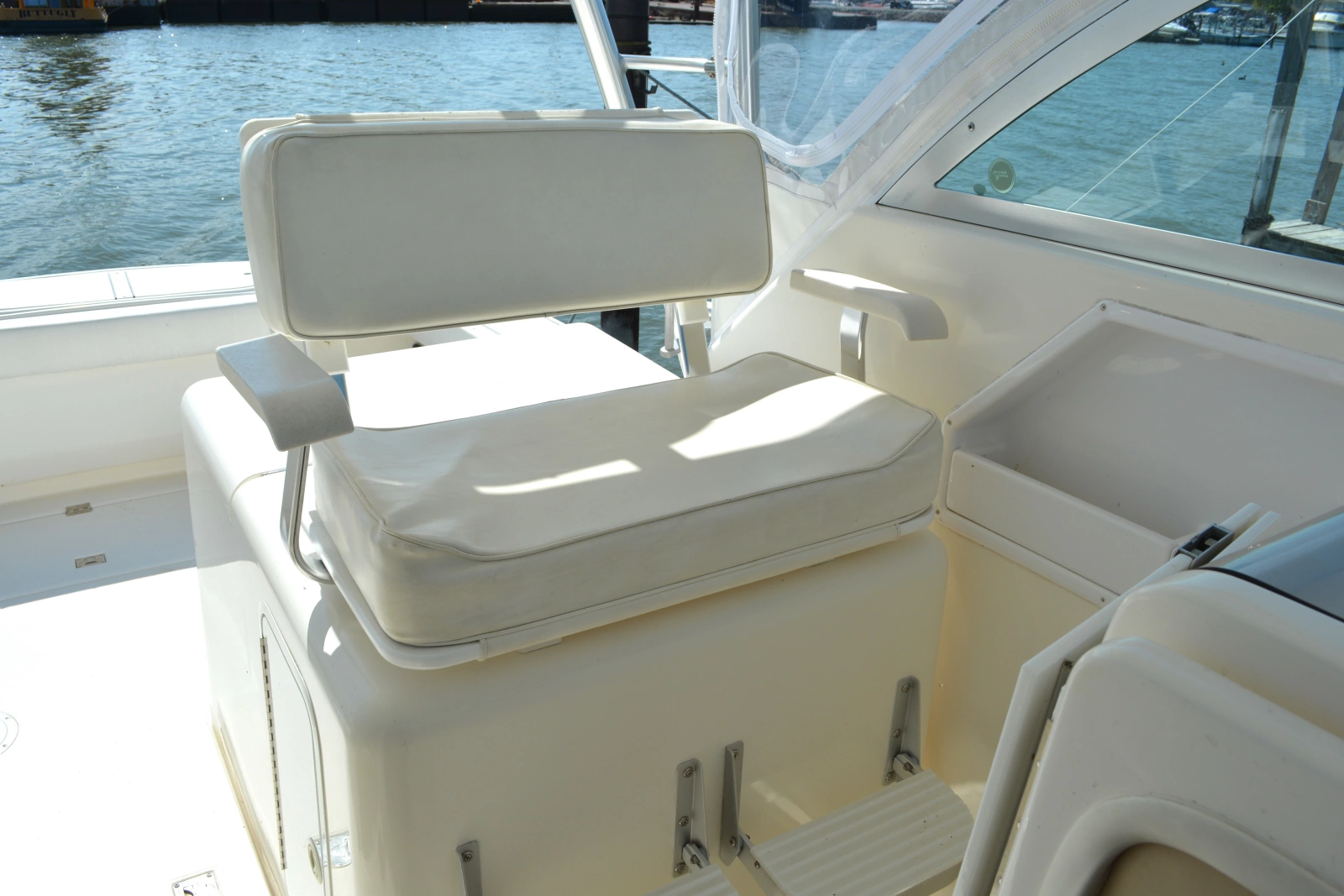 2006 Rampage 30 Express