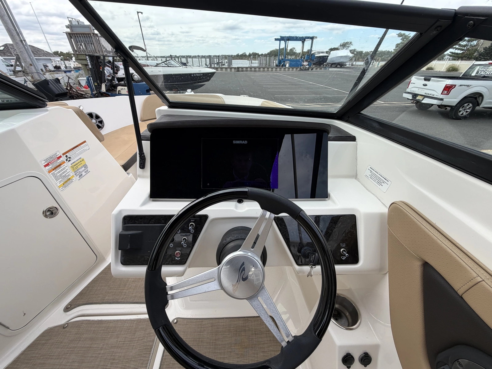 2020 Sea Ray SPX 210 Outboard