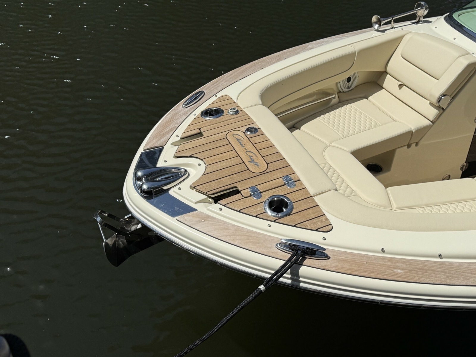 2022 Chris-Craft 