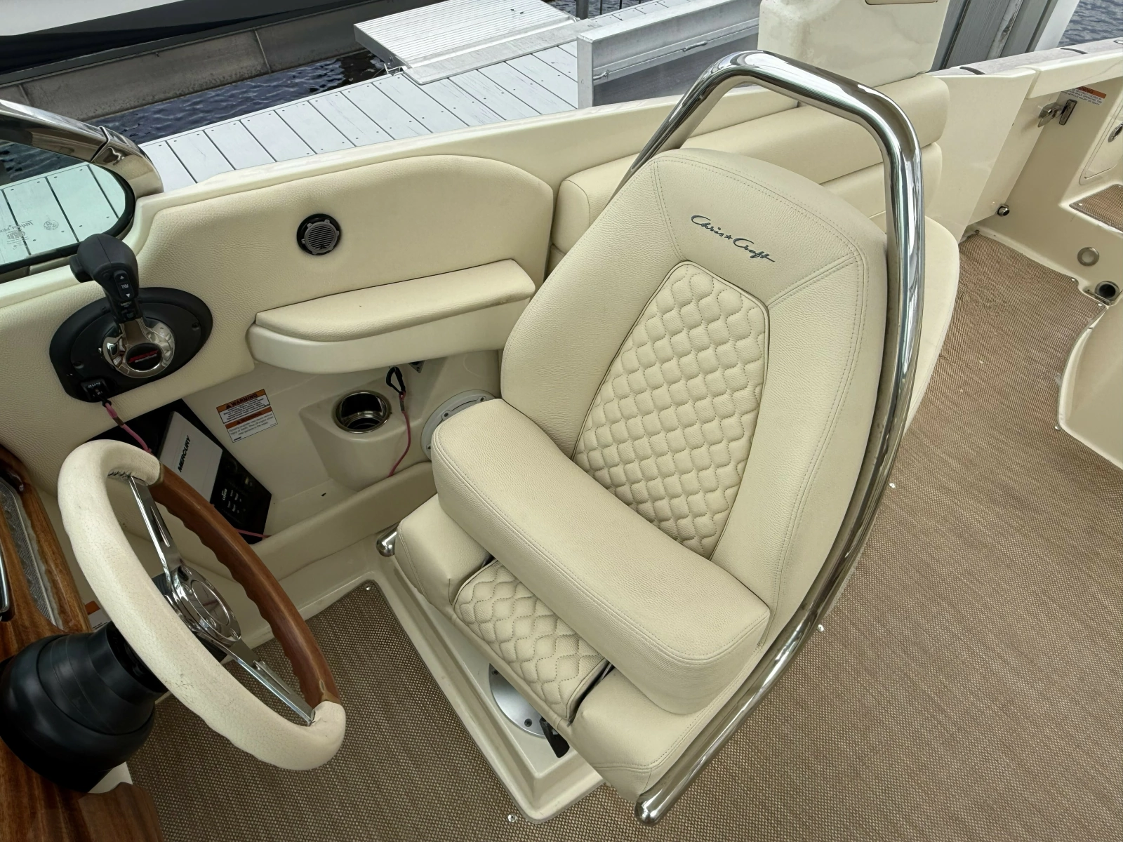2022 Chris-Craft Launch 25 GT
